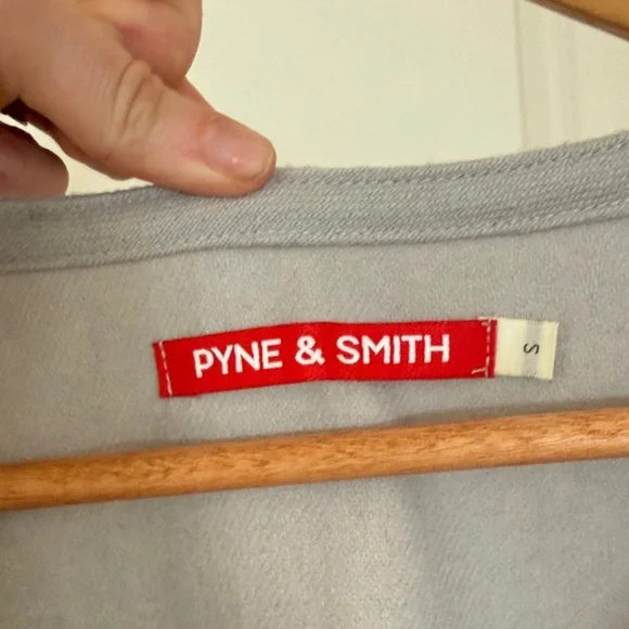 Pyne & Smith grey wool dress. Size small - Picture 3 of 5